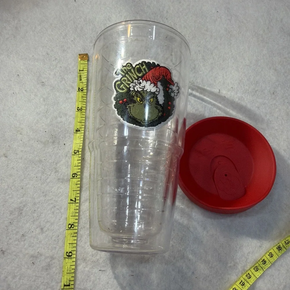 Tervis The Grinch Christmas Wreath Dr. Seuss 24 oz Tumber w/ Red Lid  New Gift